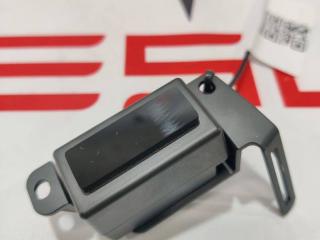 прочая запчасть Rivian R1T 1 поколение 2022, PT00000021E