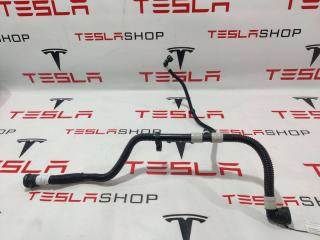 Патрубок системы охлаждения (RIVIAN R1T) Rivian R1T 1 поколение 2022, PT00061733-E