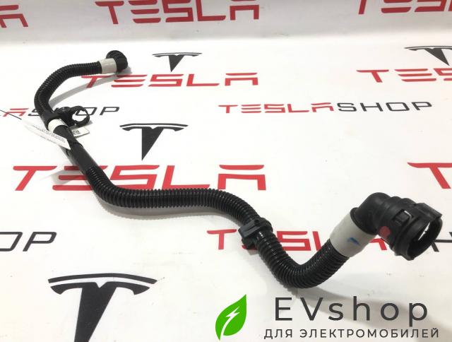 Патрубок системы охлаждения (RIVIAN R1T) Rivian R1T 1 поколение 2022, PT00061733-E - фото №1
