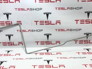 патрубок (трубопровод, шланг) Rivian R1T 1 поколение 2022, C500002782F