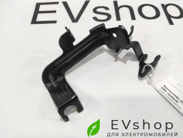 кронштейн датчика ABS Audi e-tron 1 поколение 2019, электро, 80A971846 - фото №1