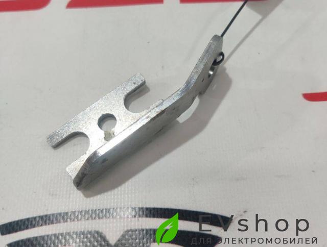 кронштейн (крепление) Rivian R1T 1 поколение 2022 - фото №1