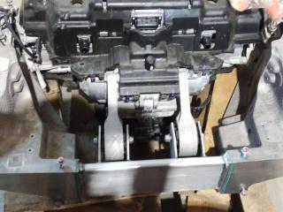 балка подвески задняя Rivian R1T 1 поколение 2022, PT00147878-B