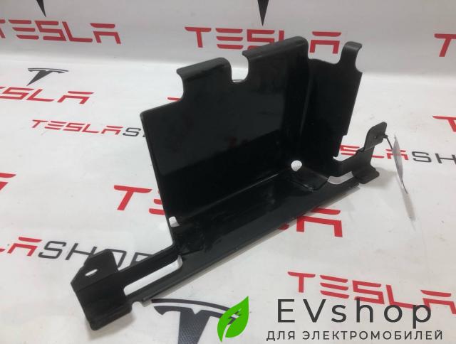 Защита высоковольтной батареи Rivian R1T 1 поколение 2022, PT00057222-H, PT00050298-N, PT00047509 - фото №1