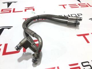 патрубок (трубопровод, шланг) Rivian R1T 1 поколение 2022, C100002751-G, C100002754-F