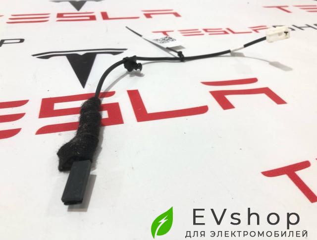 разъем (фишка) проводки Rivian R1T 1 поколение 2022, PT00046310C - фото №1
