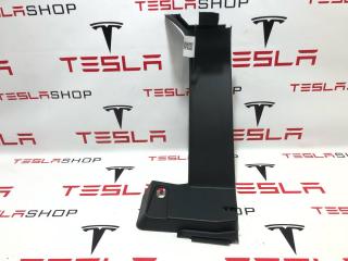 Накладка багажного проема внутренняя Rivian R1T 1 поколение 2022, PT00012127, C100012127-E