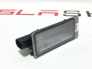 Фонарь подсветки салона Rivian R1T 1 поколение 2022, PT00062910