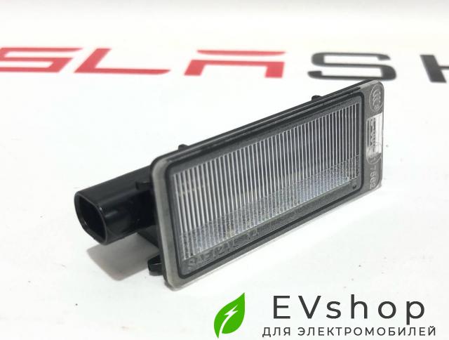 Фонарь подсветки салона Rivian R1T 1 поколение 2022, PT00062910 - фото №1