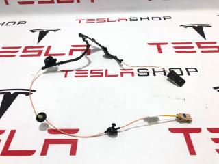 антенна Rivian R1T 1 поколение 2022, C100039253-F, PT00062899