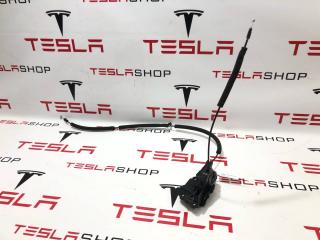 замок двери передней левой Rivian R1T 1 поколение 2022, 45319478-00-L, PT00015992