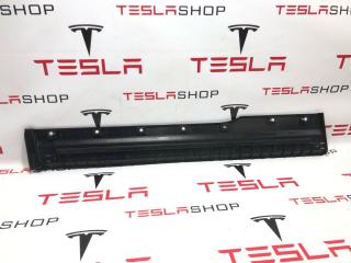 накладка двери внутренняя передняя левая Rivian R1T 1 поколение 2022, PT00015994-H, PT00016006-G