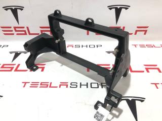 кронштейн (крепление) Rivian R1T 1 поколение 2022, PT00092715A.1