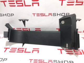 Накладка багажного проема внутренняя Rivian R1T 1 поколение 2022, PT00012129-E, C100012129-E