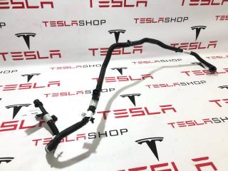 Патрубок системы охлаждения (RIVIAN R1T) Rivian R1T 1 поколение 2022, PT00061704-E