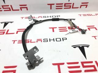 шланг тормозной Rivian R1T 1 поколение 2022, PT00000708-K01