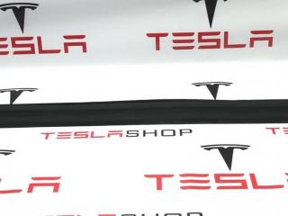 Уплотнитель порога Rivian R1T 1 поколение 2022, PT00002356, PT00002361