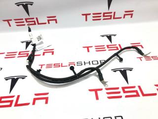 плюсовой провод аккумулятора Rivian R1T 1 поколение 2022, 35560549, PT00049997-D