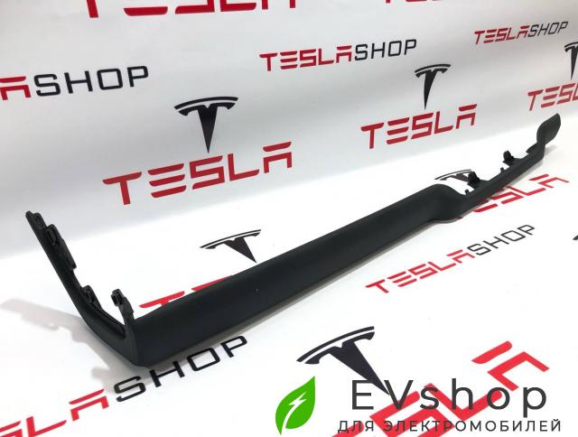 накладка на торпедо (консоль) Rivian R1T 1 поколение 2022, PT00061133-E-001, PT00000779, 2636731 - фото №1