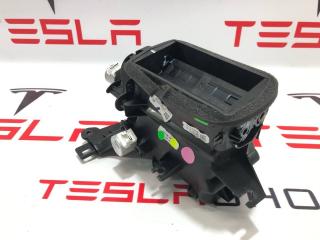 Воздуховод центральной панели (пассажирский) Rivian R1T 1 поколение 2022, PT00014146, 2652279B-6A, PT00013548