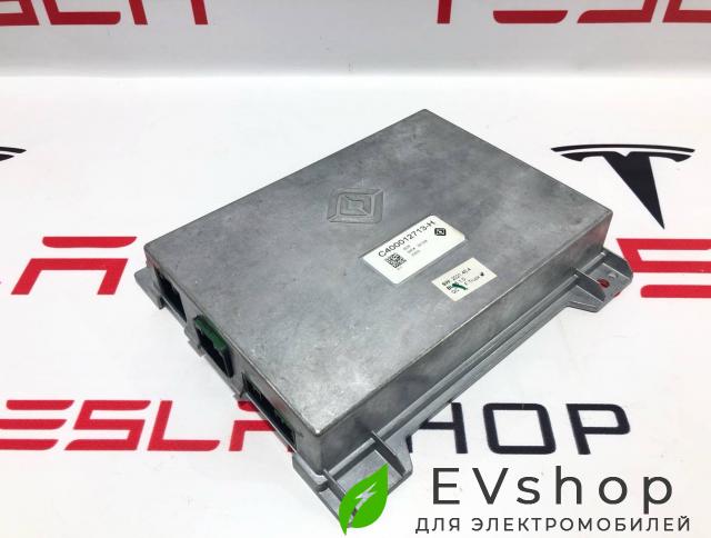 Блок управления BCM (Body Control Module) Rivian R1T 1 поколение 2022, C400012713-H, PT00012713 - фото №1