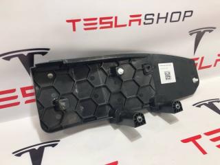 крепление проводки Rivian R1T 1 поколение 2022, PT00058118A.1