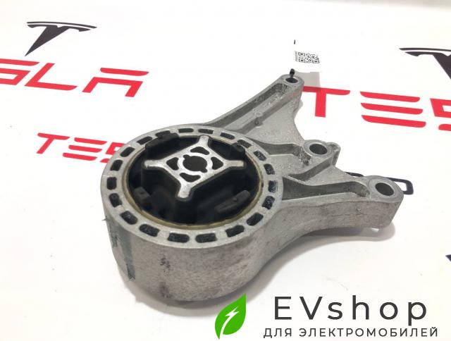 кронштейн двигателя Rivian R1T 1 поколение 2022, PT00155838-D, PT00043514-F, PT00046119-F, PT00043513-F, PT00002848-J - фото №1