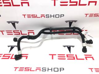 Патрубок системы охлаждения (RIVIAN R1T) Rivian R1T 1 поколение 2022, PT00061708-E