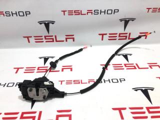 замок двери задней левой Rivian R1T 1 поколение 2022, PT00016021