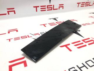 молдинг двери задней левой Rivian R1T 1 поколение 2022, PT00012117, PT0000326