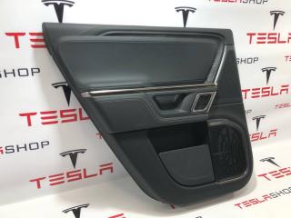 обшивка двери задняя левая Rivian R1T 1 поколение 2022, PT00001205, PT00001485-J, C400001216