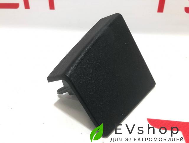 Накладка багажника внутренняя (пластик) Rivian R1T 1 поколение 2022, PT00041812D - фото №1