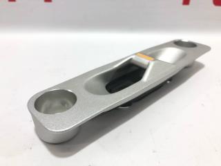 Петля (фиксатор) багажа Rivian R1T 1 поколение 2022, PT00038369-B