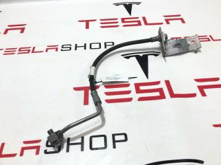 шланг тормозной заднего Rivian R1T 1 поколение 2022, PT00000729-C