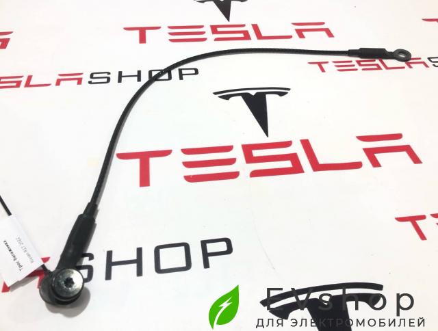 трос открывания багажника Rivian R1T 1 поколение 2022, PT00002963, PT00002966, PT00002967 - фото №1