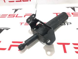 амортизатор крышки багажника (3-5 двери) Rivian R1T 1 поколение 2022, PT00042257D