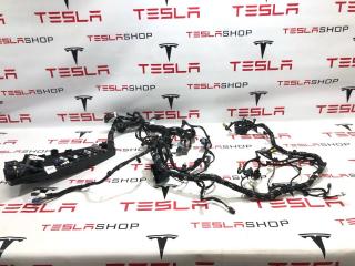 Электропроводка центральной панели Rivian R1T 1 поколение 2022, C100061770-E, PT00055484A.1