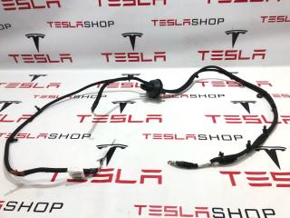 плюсовой провод аккумулятора Rivian R1T 1 поколение 2022, PT00000562-G, 35559829