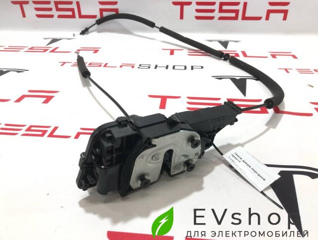 замок двери передней правой Rivian R1T 1 поколение 2022, PT00016023 - фото №1