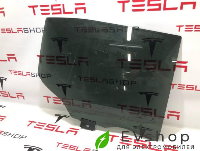 стекло двери задней правой Rivian R1T 1 поколение 2022, 43R-0115131 - фото №1