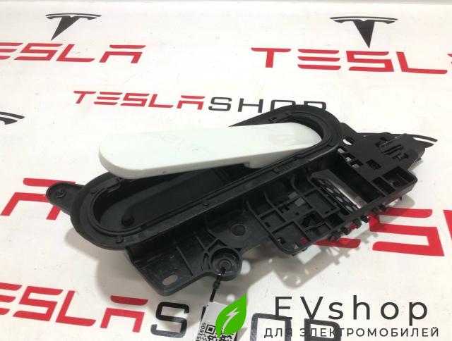 ручка наружная Rivian R1T 1 поколение 2022, PT00002455-H-003 - фото №1