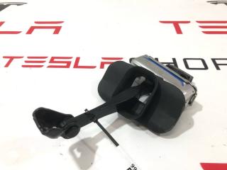 ограничитель открывания двери Rivian R1T 1 поколение 2022