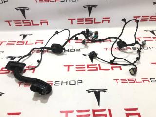 Электропроводка двери Rivian R1T 1 поколение 2022, 35585161, C300000565-J