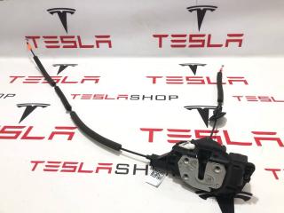 замок двери задней правой Rivian R1T 1 поколение 2022, PT00016022