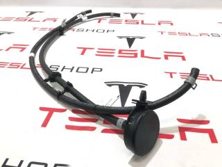 патрубок (трубопровод, шланг) Rivian R1T 1 поколение 2022, PT00055693-01, PT00055597B