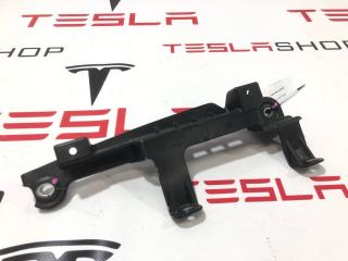 пластик Rivian R1T 1 поколение 2022, PT00089781-A.2, C300089781-A