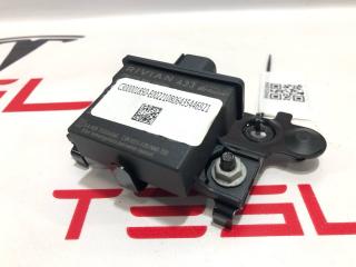 блок контроля давления в шинах Rivian R1T 1 поколение 2022, PT00001850-F