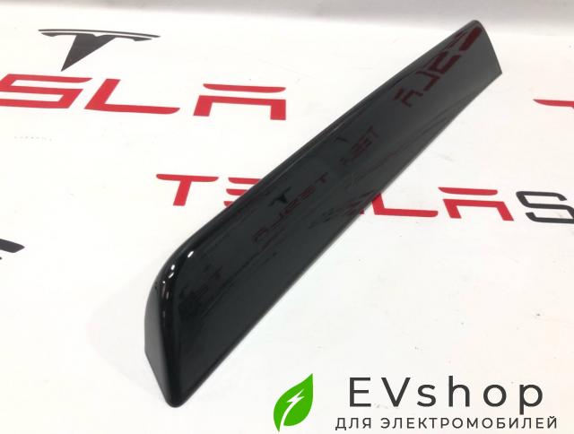 Накладка стойки С Rivian R1T 1 поколение 2022, PT5090607, PT00012534-E - фото №1