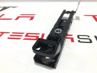 механизм регулировки положения ремня безопасности Rivian R1T 1 поколение 2022, C100001040-C