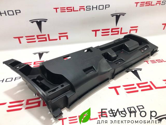 Кронштейн крепления порога Rivian R1T 1 поколение 2022, PT00002134, PT00015997 - фото №1